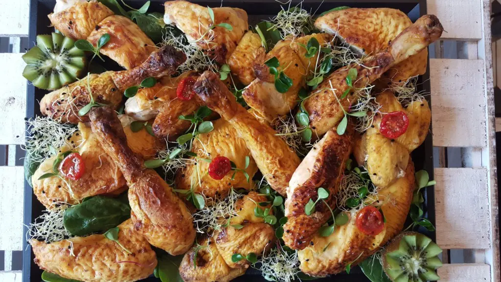 Plateau de poulet rôti froid du traiteur Goodee SQY à Voisins le Bretonneux